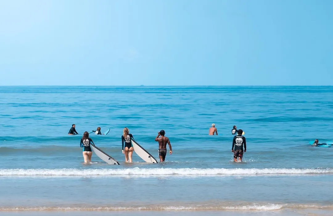 Surf & Party - Hostel Somewhere Else-1